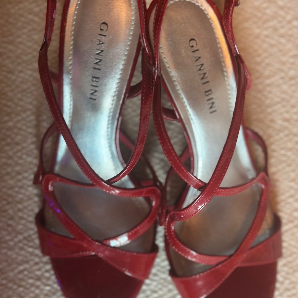 Gianni Bini Red Heeled Elegance